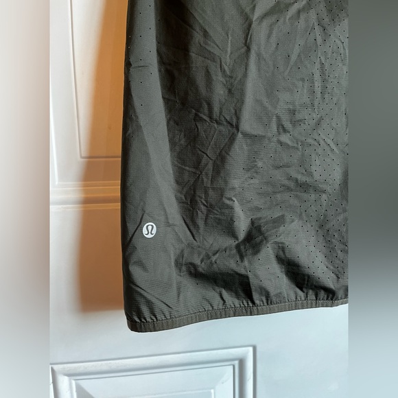 Lululemon | Like the Wind Vest Dark Olive Size 4 - Picture 13 of 16